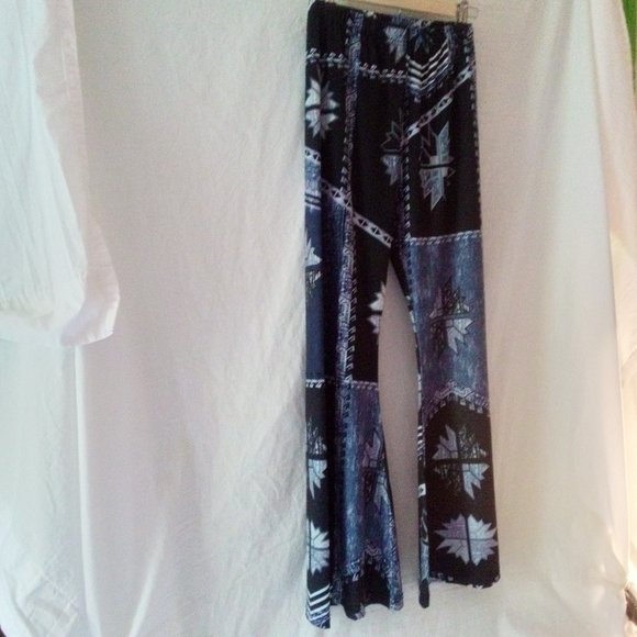 Women's L J.C Fashion Flare Pants - Picture 4 of 12